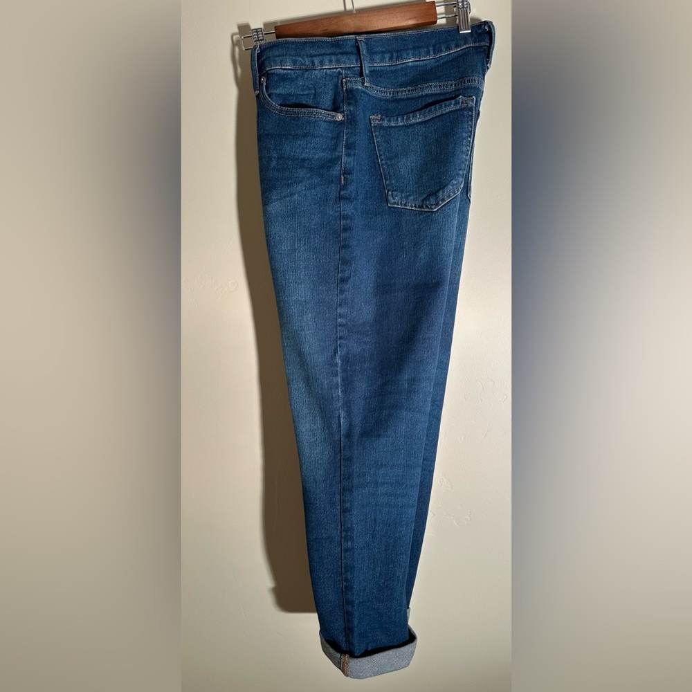 Classic Women's Slim Straight Jeans - Dark Blue